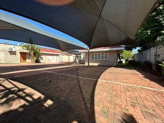 Standalone Office to Let - 208 Barry Hertzog Avenue, Greenside