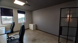 34 Square Meter Office To Let In Faerie Glen – Fully Serviced &amp; Furnished Workspace