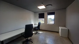 34 Square Meter Office To Let In Faerie Glen – Fully Serviced &amp; Furnished Workspace