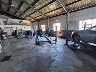 1,060m² Prime Premises For Sale in Oakdale Bellville