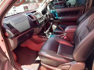 2014 Toyota Hilux 3.0 D-4D Xtra Cab R/Body 4x4 Raider