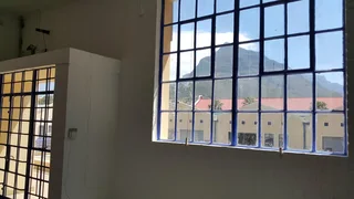 448m² INDUSTRIAL PREMISES TO LET IN SECURE BISINESS PARK