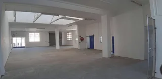 448m² INDUSTRIAL PREMISES TO LET IN SECURE BISINESS PARK