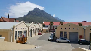 470m² INDUSTRIAL PREMISES IN SECURE BUSINESS PARK