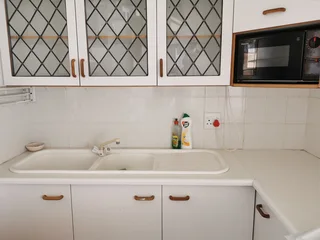 Gorgeous 2-Bedroom And 2-Bath Seaside Flat