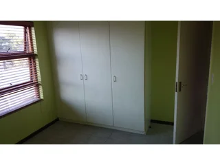 Beautiful 2-Bedroom And 2-Bath 2 Parkings Unit Khyber Rock