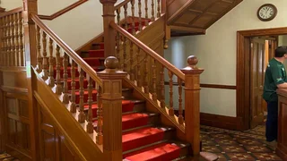 850m2 Offices with approximately 600m2 land available for development