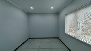 51sqm Offices To Let in Kloof | Swindon Property