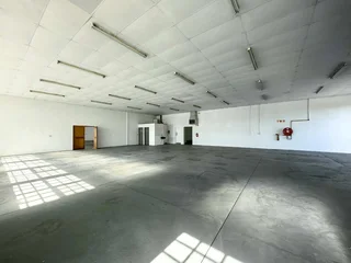 996m² A-Grade Industrial Space To Let in Woodstock