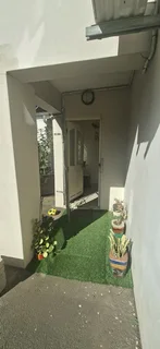 Secure 3-Bedroom And 1-Bathroom Apartment In Candella Road, Sherwood