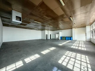 996m² A-Grade Industrial Space To Let in Woodstock