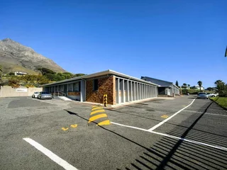 996m² A-Grade Industrial Space To Let in Woodstock