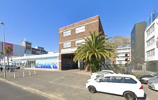 200m² Office Space To Let in Salt River