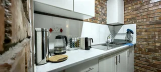 AAA-Grade 109m² Office Space To Let in Woodstock