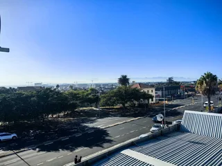 200m² Office Space To Let in Salt River