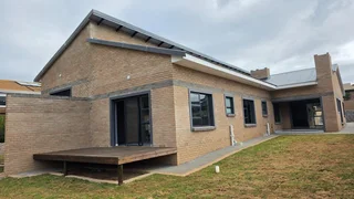 House For Sale in Island View, Mossel Bay