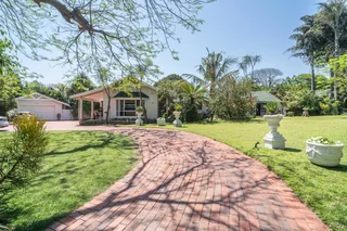 3 Bedroom House of Sale in Mount Edgecombe Country Estate