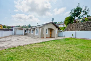 Freestanding 4 Bedroom Home in Southgate For Sale