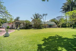 3 Bedroom House of Sale in Mount Edgecombe Country Estate