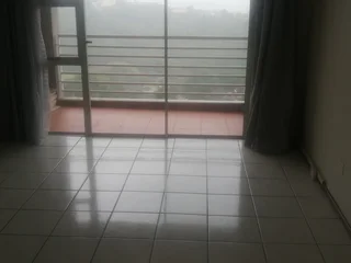 2 Bedroom with views  and  Parking to Let