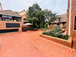 Spacious Second Floor Office Space To Let in Isle Of Houghton