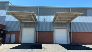 1,235 Square meter industrial space to let in Guernsey Business Park with good height