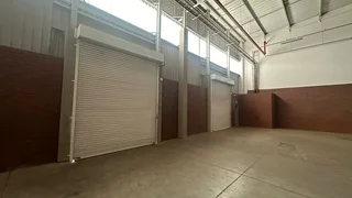 1,235 Square meter industrial space to let in Guernsey Business Park with good height