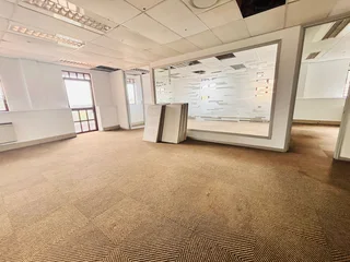 Spacious Second Floor Office Space To Let in Isle Of Houghton