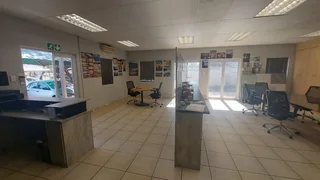 820 square meter office for sale in Clubview with Back up power supply