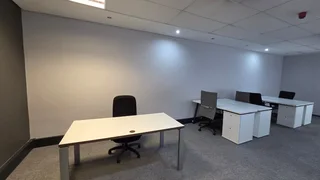 98 Square meter furninshed Commercial unit to let in the Hub of Highveld with Back up power