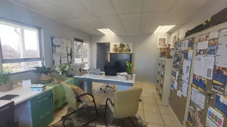 820 square meter office for sale in Clubview with Back up power supply