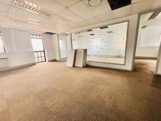 Spacious Second Floor Office Space To Let in Isle Of Houghton