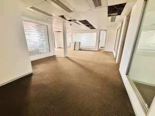 Spacious Second Floor Office Space To Let in Isle Of Houghton