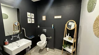 1,224 Square meter Industrial unit to let in Guernsey Business Park with Good power