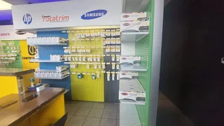 36 Square meter retail space to let in Die Hoewes with great access to public transport