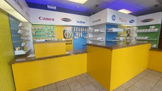 36 Square meter retail space to let in Die Hoewes with great access to public transport