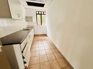 Spacious Second Floor Office Space To Let in Isle Of Houghton