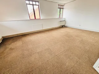 Spacious Second Floor Office Space To Let in Isle Of Houghton