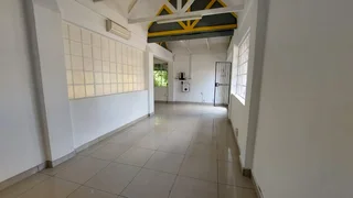 75 square meter commercial unit to let inClubview with main road access