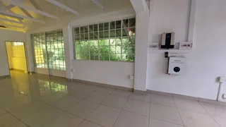 75 square meter commercial unit to let inClubview with main road access