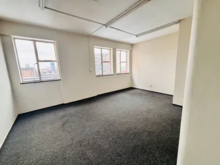 Office Space To Let in Management House – Braamfontein