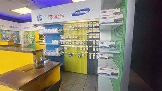 36 Square meter retail space to let in Die Hoewes with great access to public transport