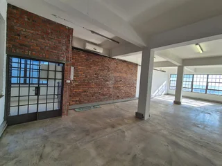 150m² Office To Let in Salt Circle Arcade, Salt River