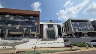 1,116m² office Space to let in Doringkloof with great exposure