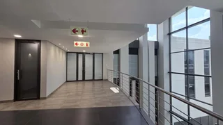 1,116m² office Space to let in Doringkloof with great exposure