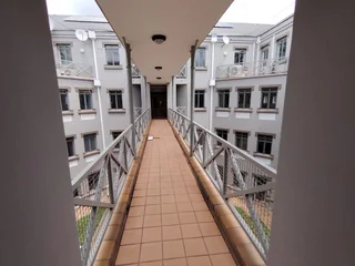 1,673 Square Meter Office To Let – Hatfield – Hatfield Gardens A-Grade Office Block