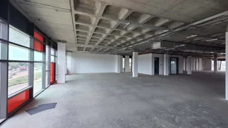 947m² office Space to let in Doringkloof with great exposure