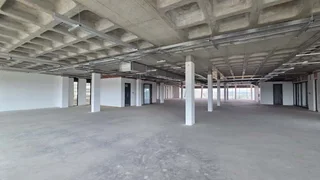 947m² office Space to let in Doringkloof with great exposure