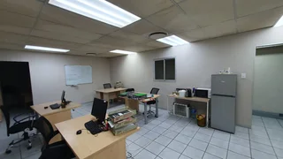 20 Square Meter Office To Let – Aurinia Ford Motors Business Park, Silverton