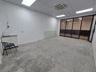 33m² Retail Space To Let In Durbanville High Foot Traffic